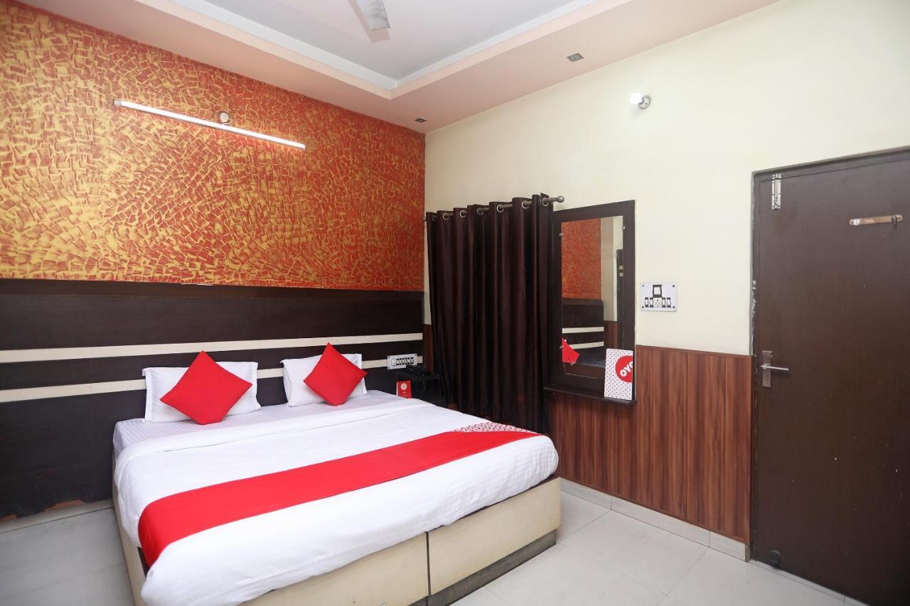 Vaccinated Staff- Oyo 18541 Hotel Haridev Roorkee Eksteriør billede